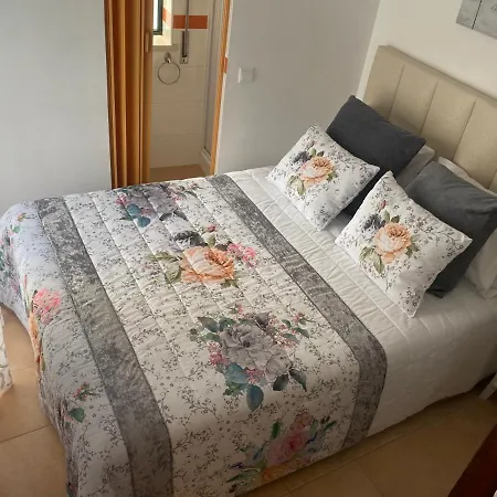 Casa “prédio” Triplex * Nazaré